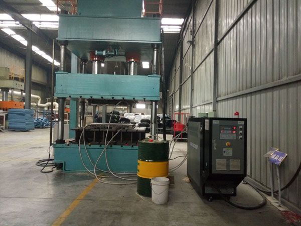 內(nèi)飾件高溫油溫機(jī)